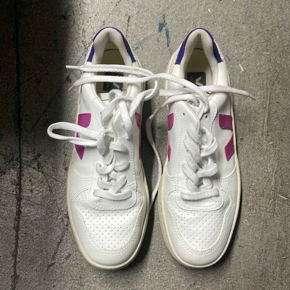 Veja sneakers low size 38 pink and purple - worn once